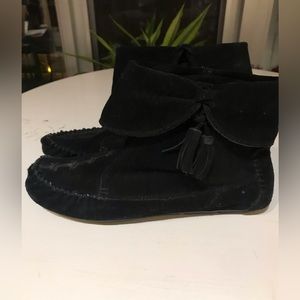 Kathy Van Zeeland black suede moccasin 8.5 M